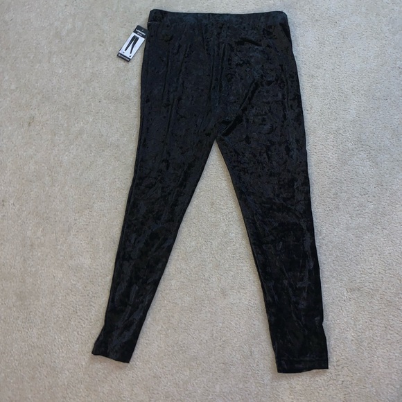 Black velvet leggings by New Directions - Picture 1 of 3